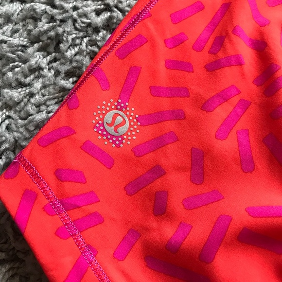 🆕 Lululemon Seawheeze Squiggles Tank Top 4 RARE - Picture 3 of 5